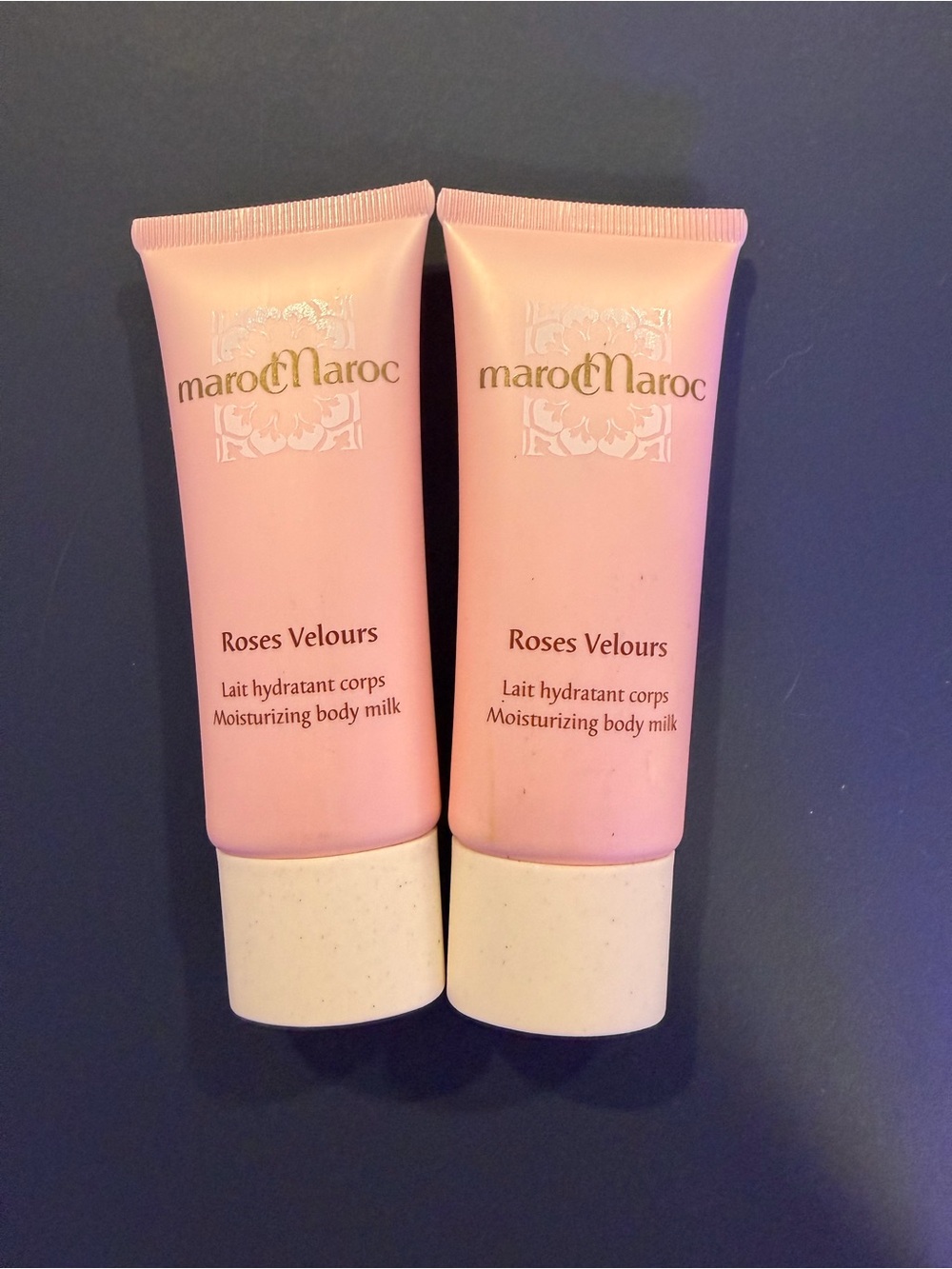 Roses Velours Moisturizing Body Milk - Pink